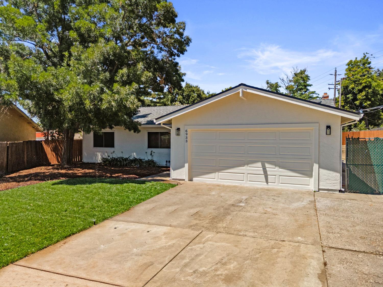 6933 Sylvan Glen Way