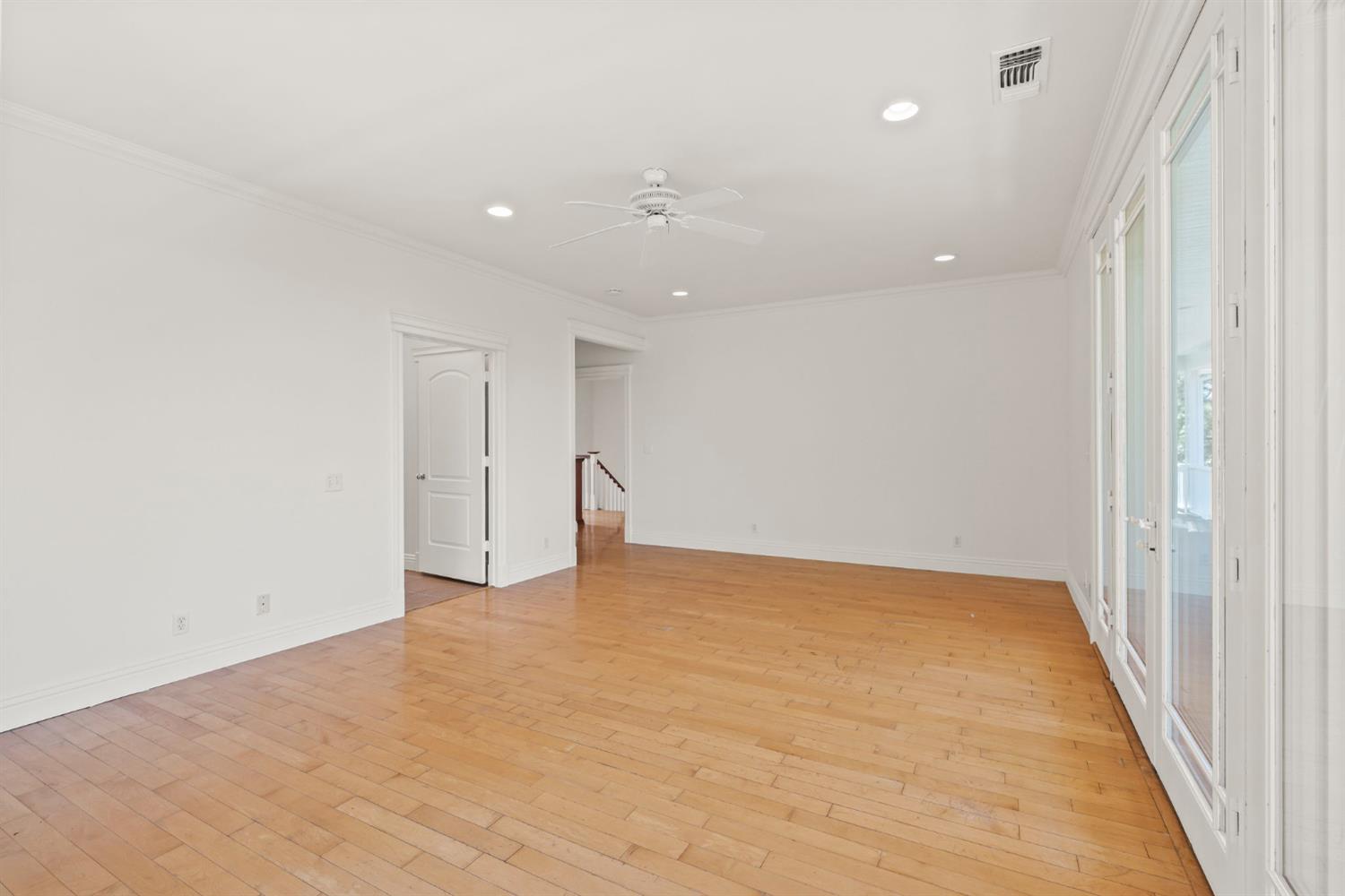 6060 Keeble Lane