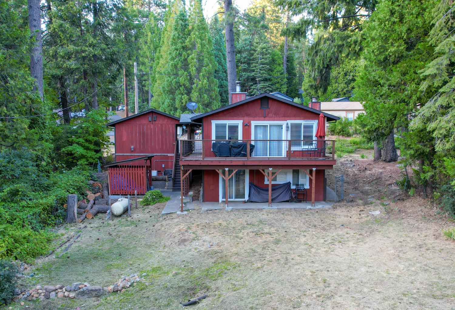 3044 Leaf Circle