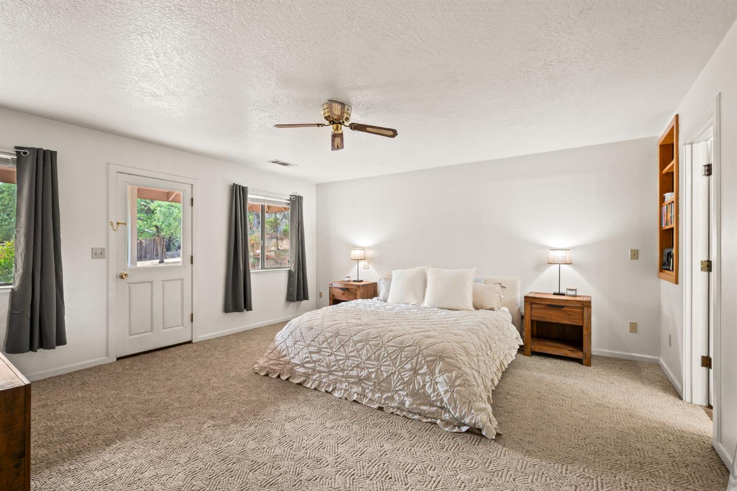 6321 Zamora Drive