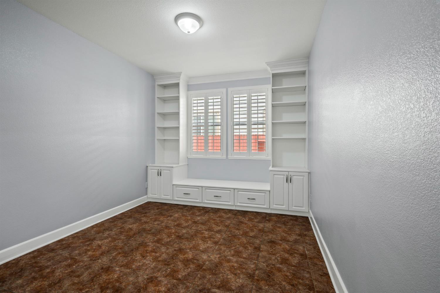 2764 Rogue River Circle