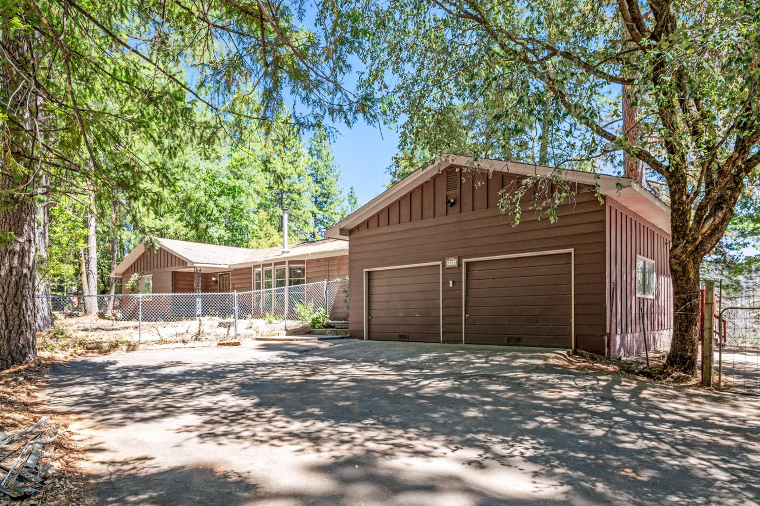 5925 Sly Park Road
