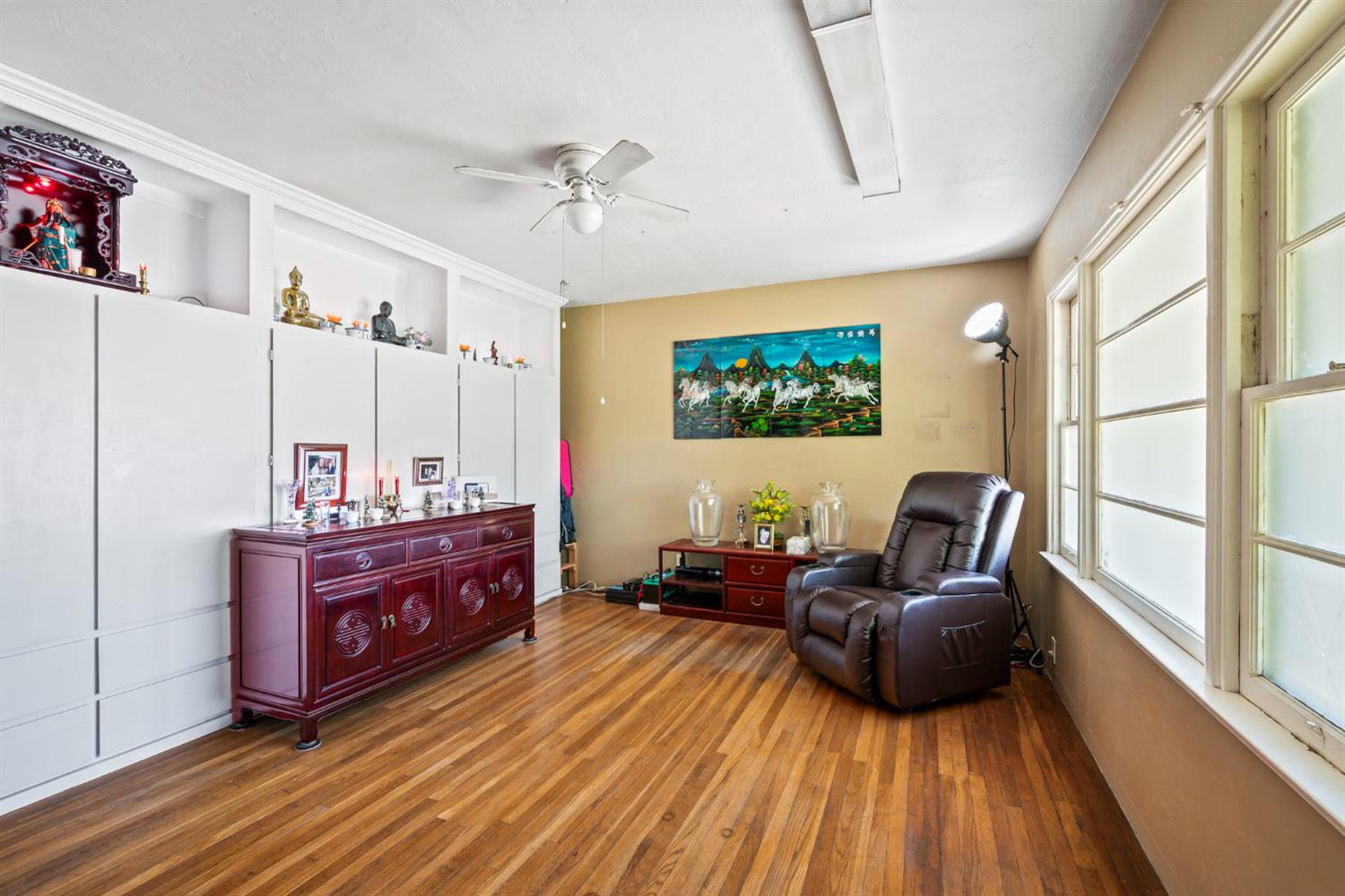 1204 El Monte Avenue