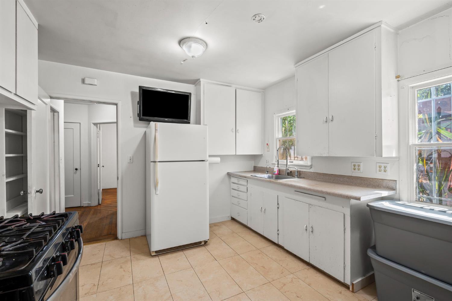 1204 El Monte Avenue