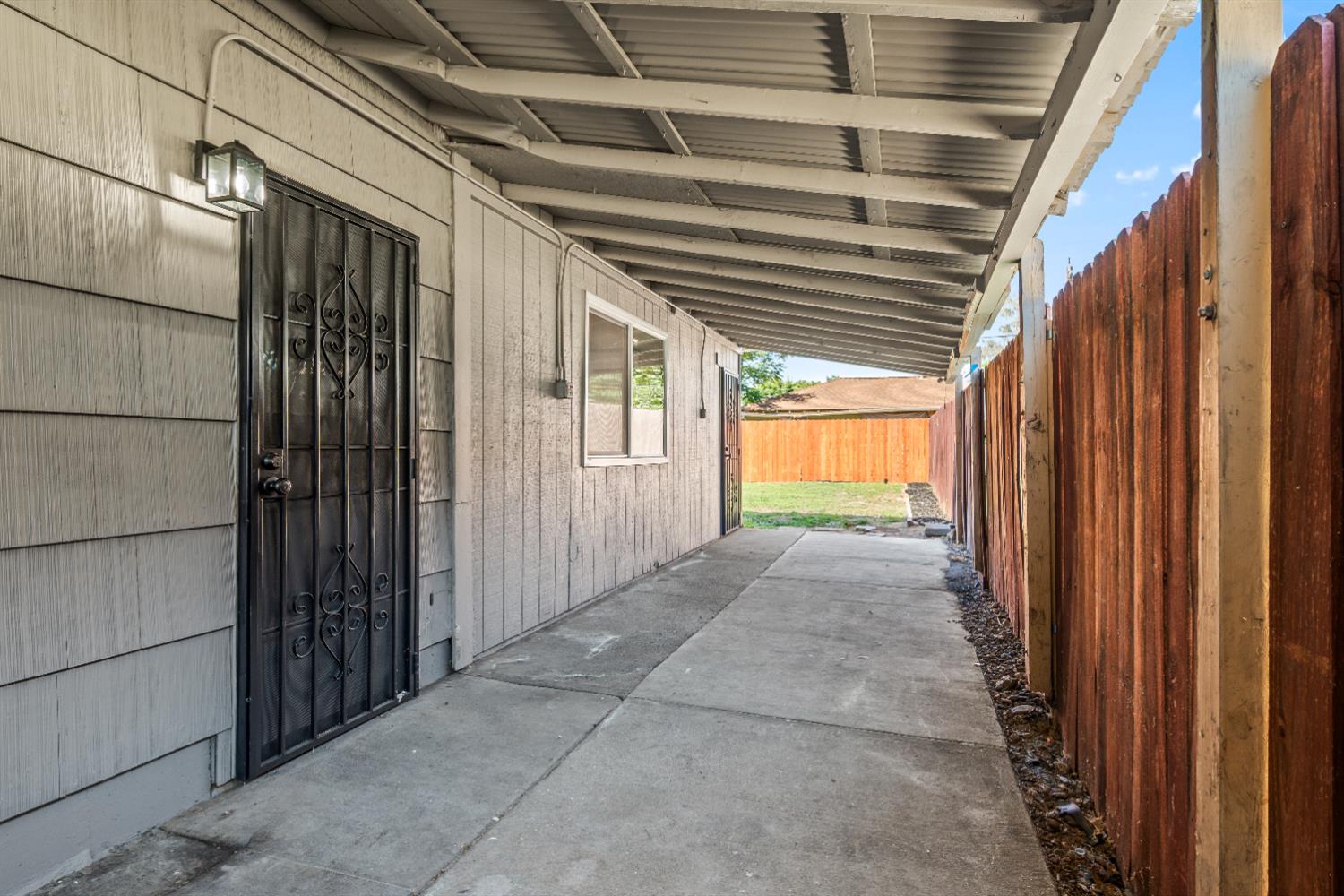 2628 Tronero Way