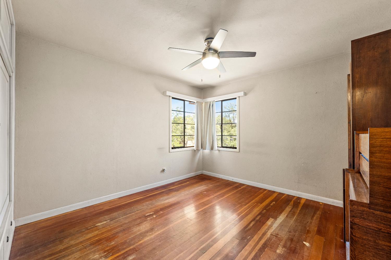 1511 Sisley Road