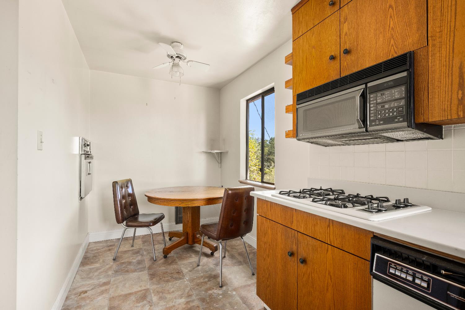 1511 Sisley Road