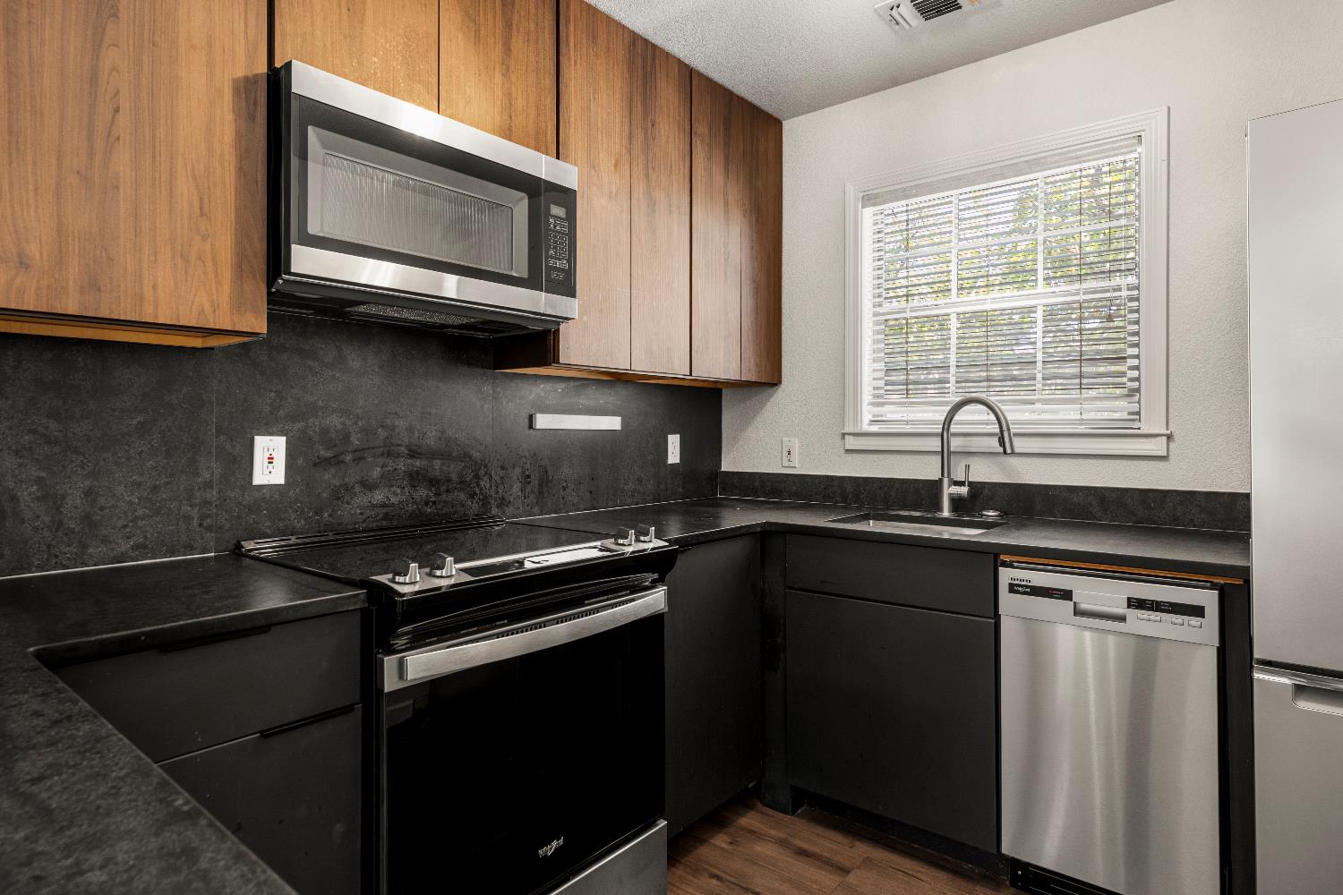 1511 Sisley Road