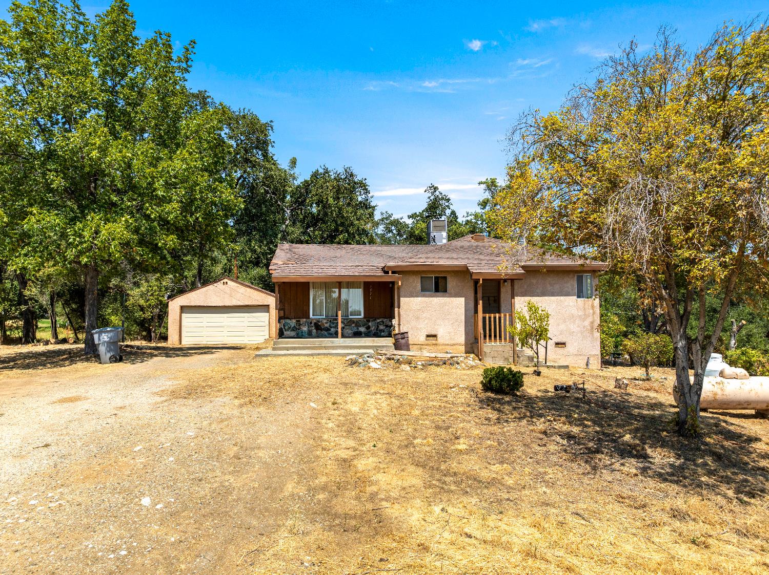 1511 Sisley Road