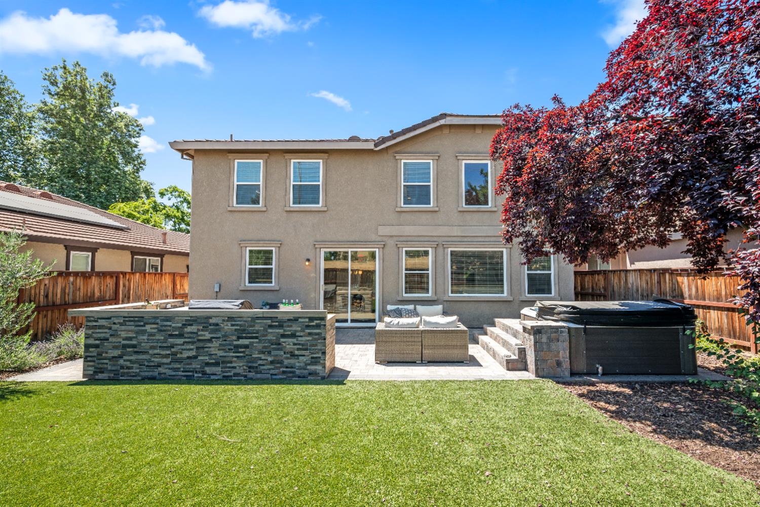 1604 Thurman Way