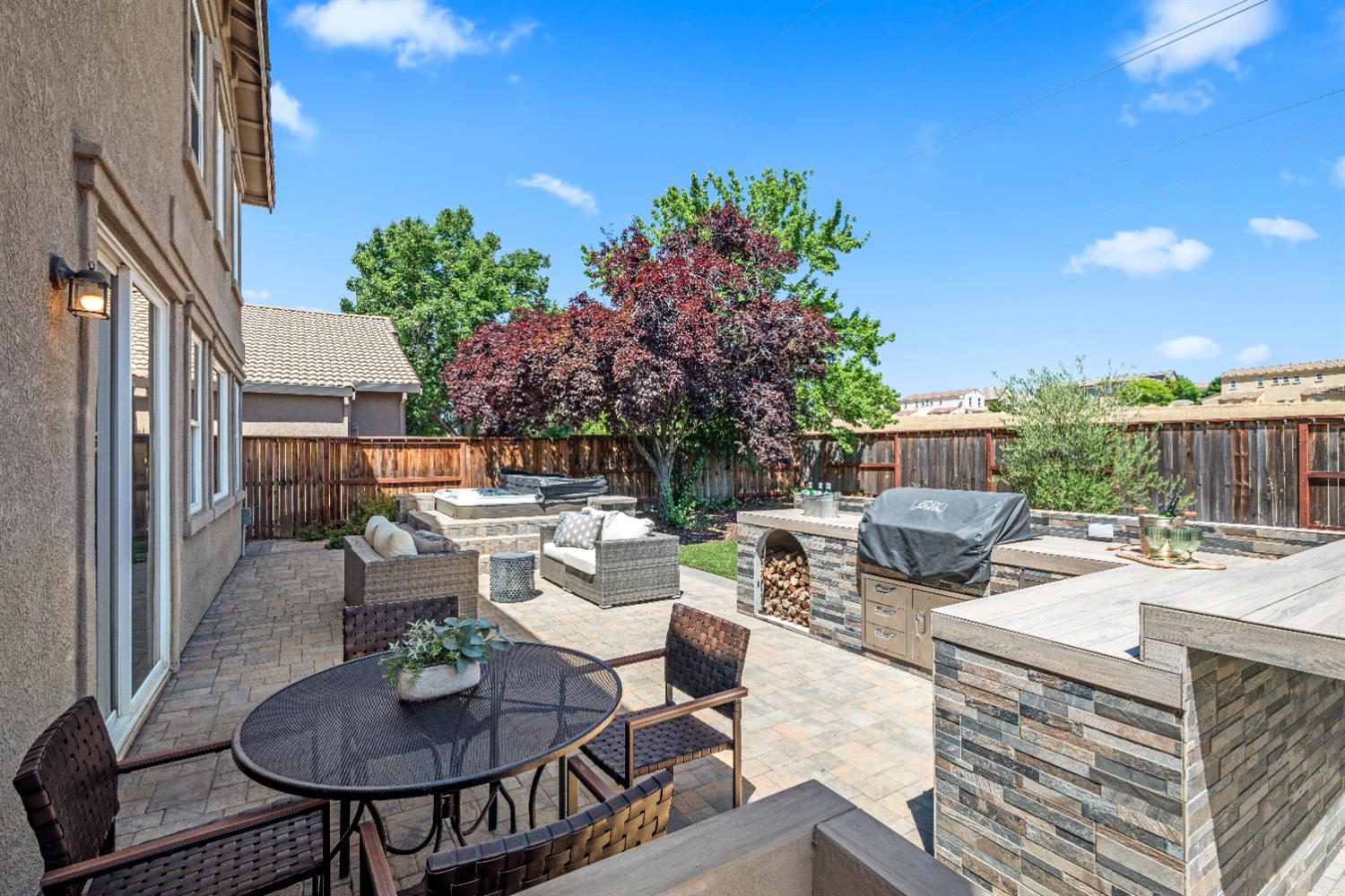 1604 Thurman Way
