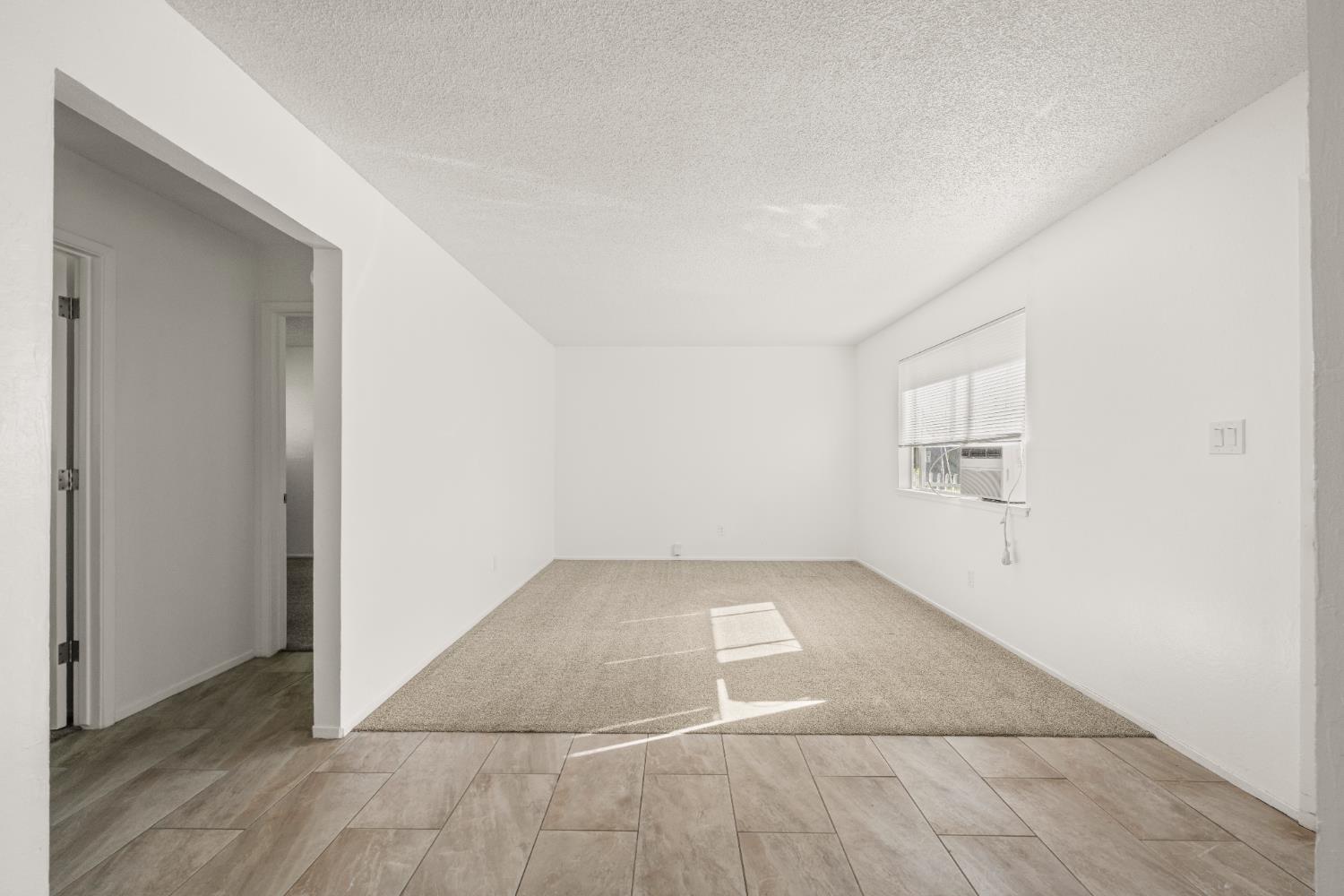 852 Live Oak Way