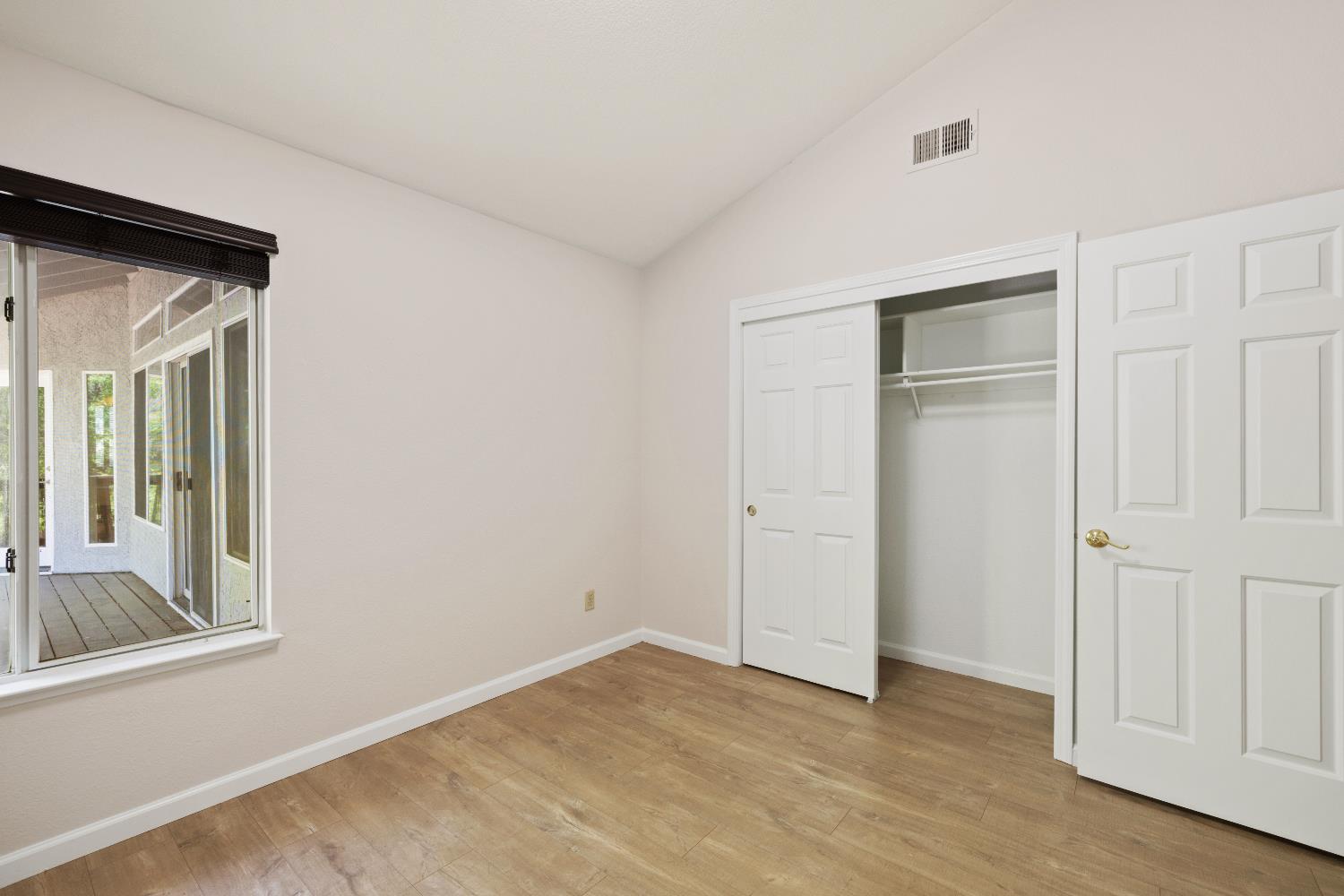 2964 Ridgeview Drive