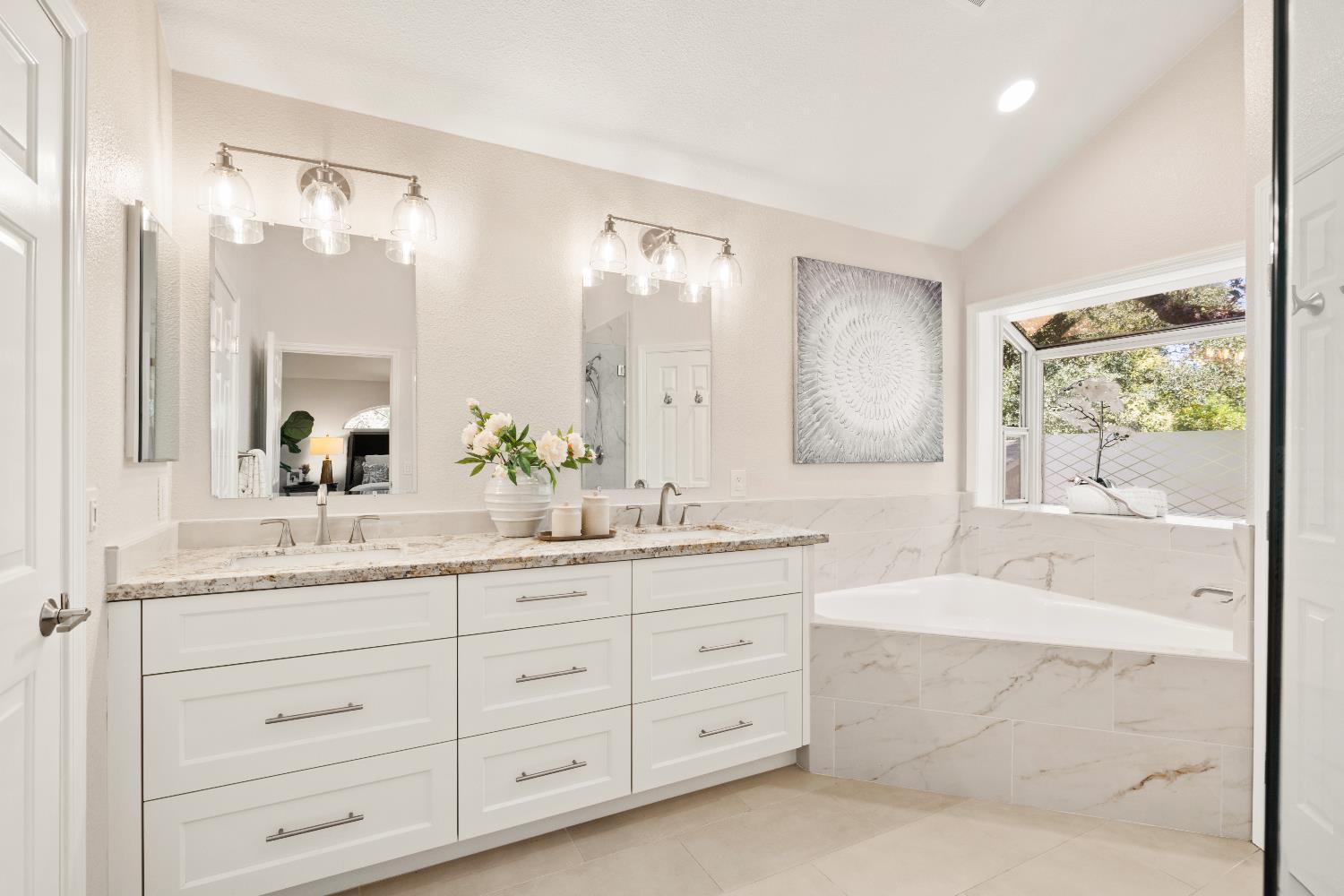 2964 Ridgeview Drive