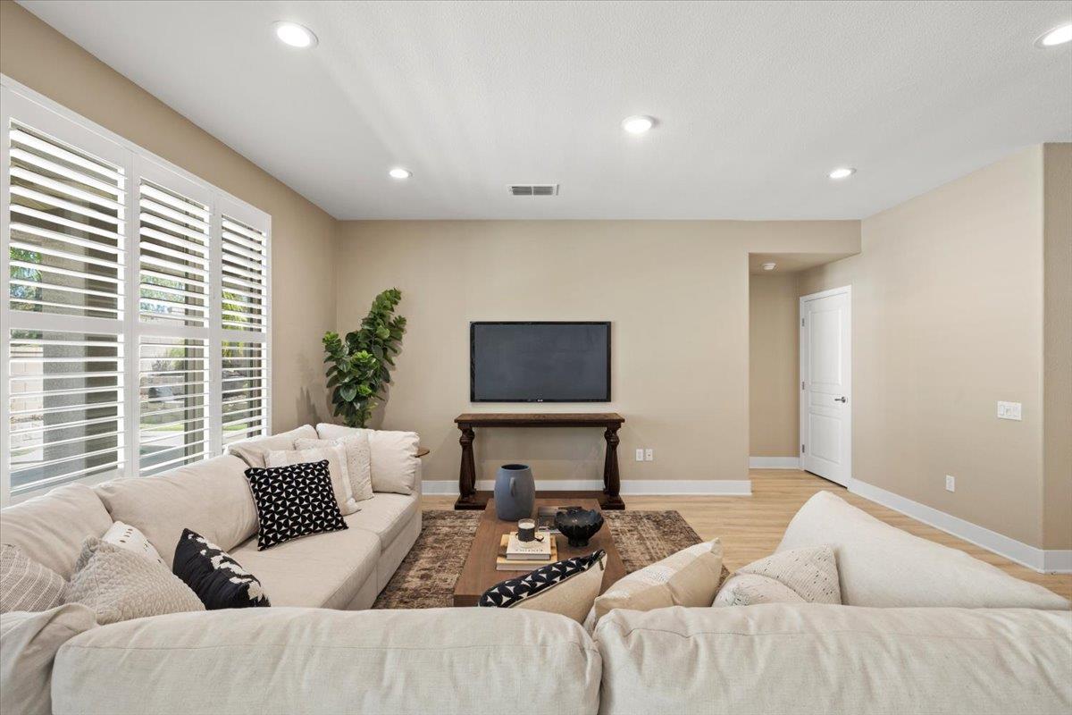 1613 Avian Hill Place