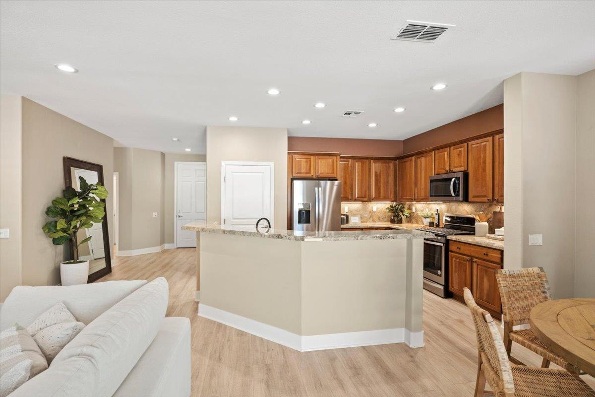 1613 Avian Hill Place