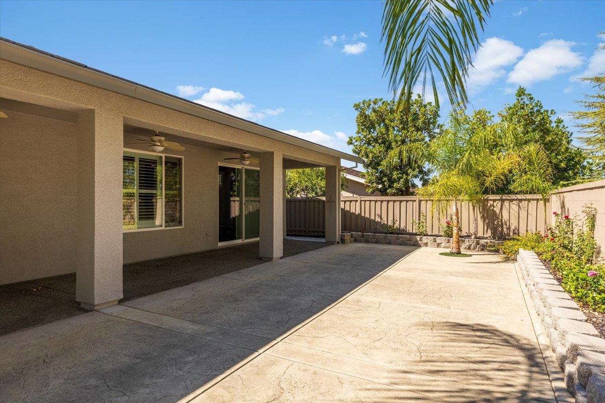 1613 Avian Hill Place