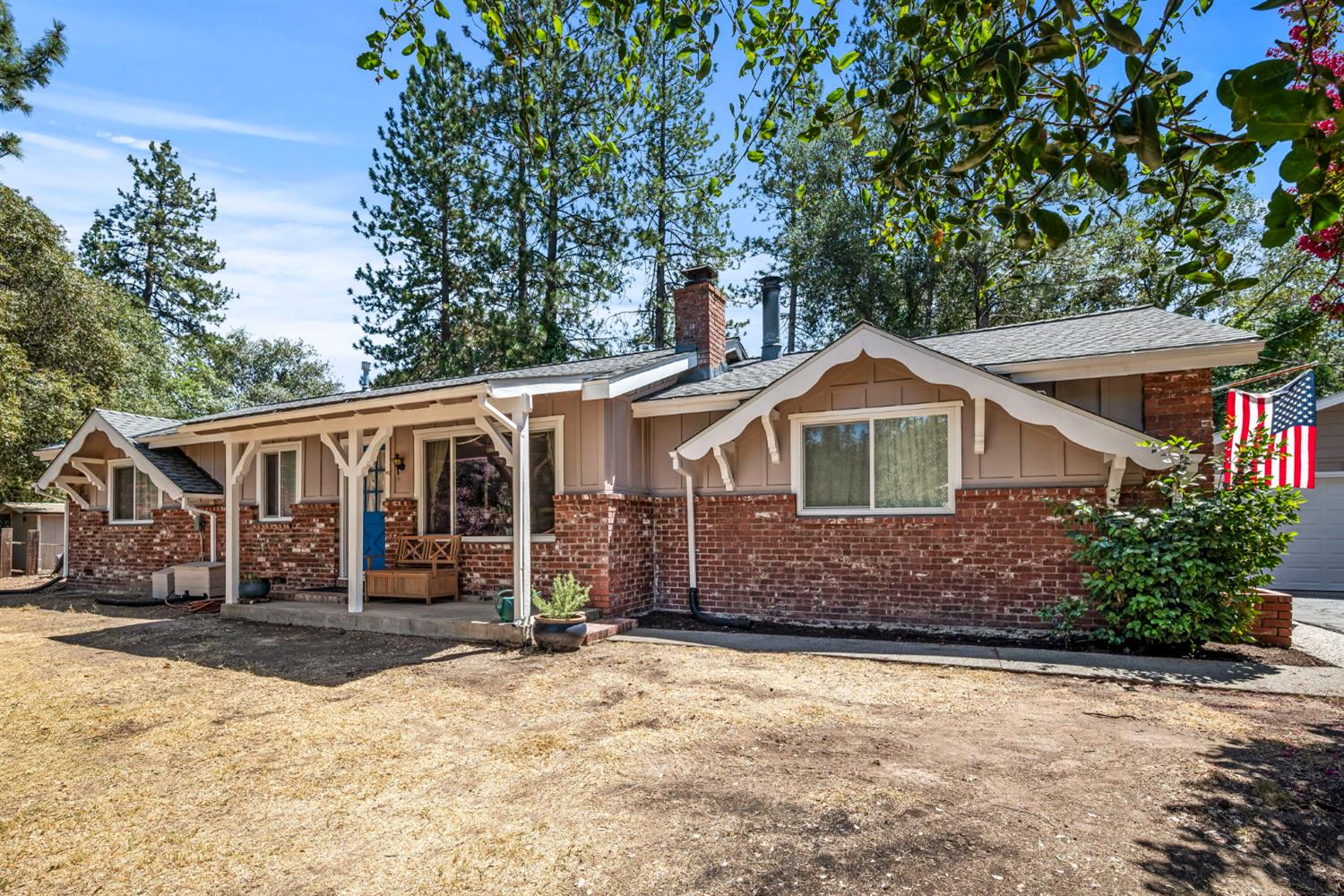 5761 Forest Lake Road