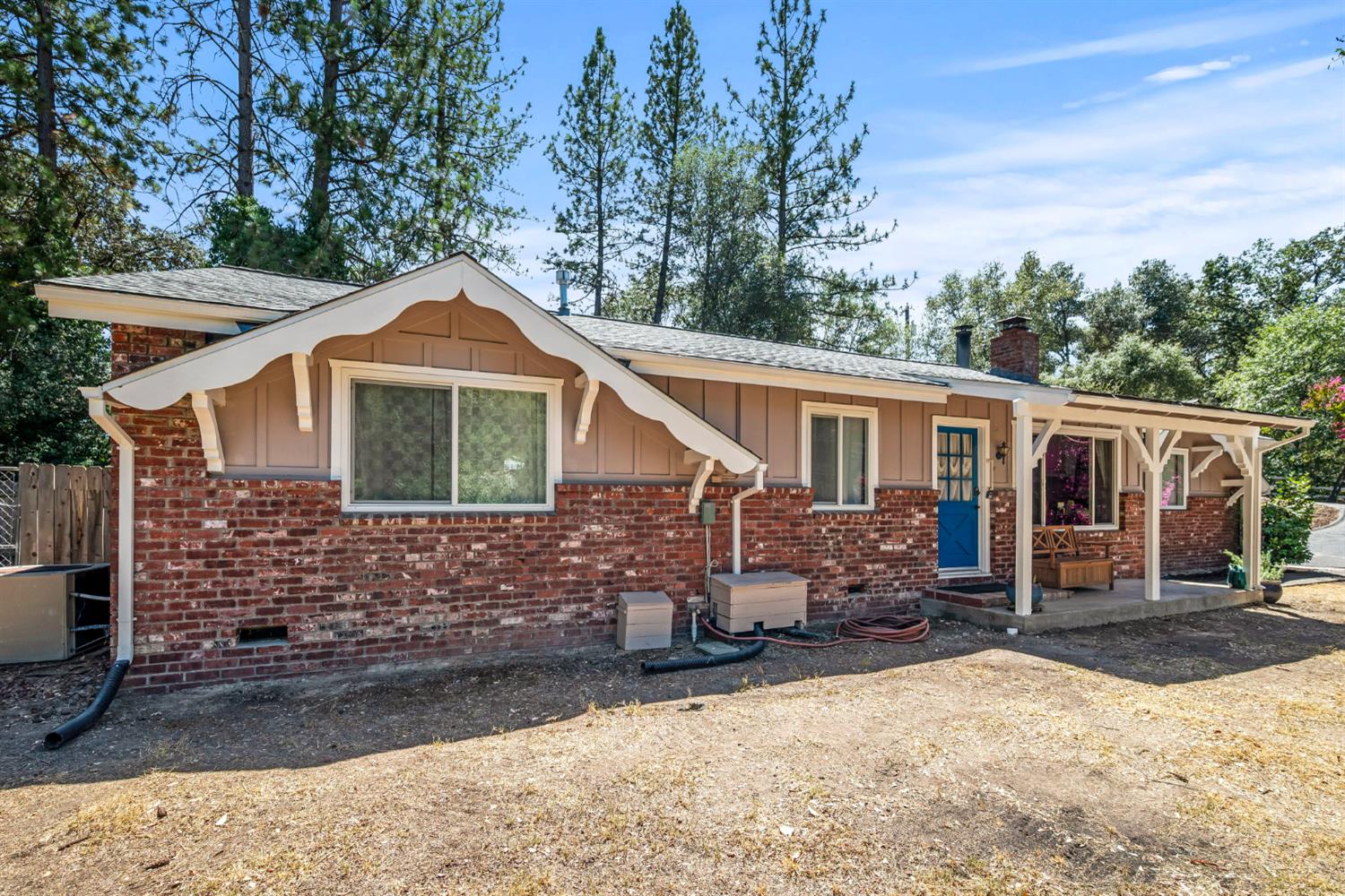 5761 Forest Lake Road
