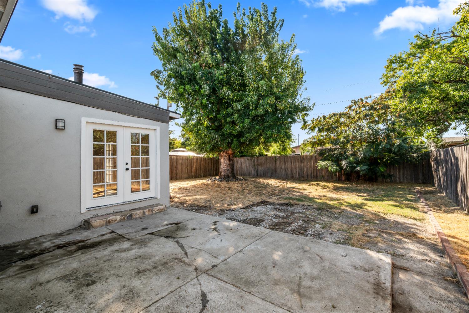 2513 Anna Way