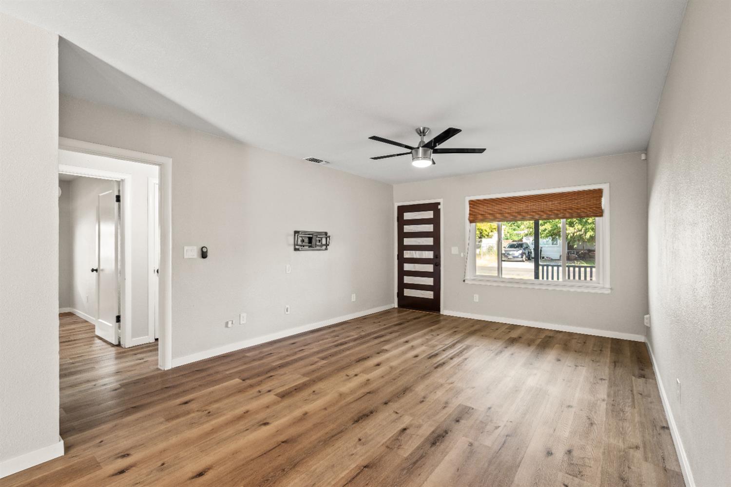 2513 Anna Way
