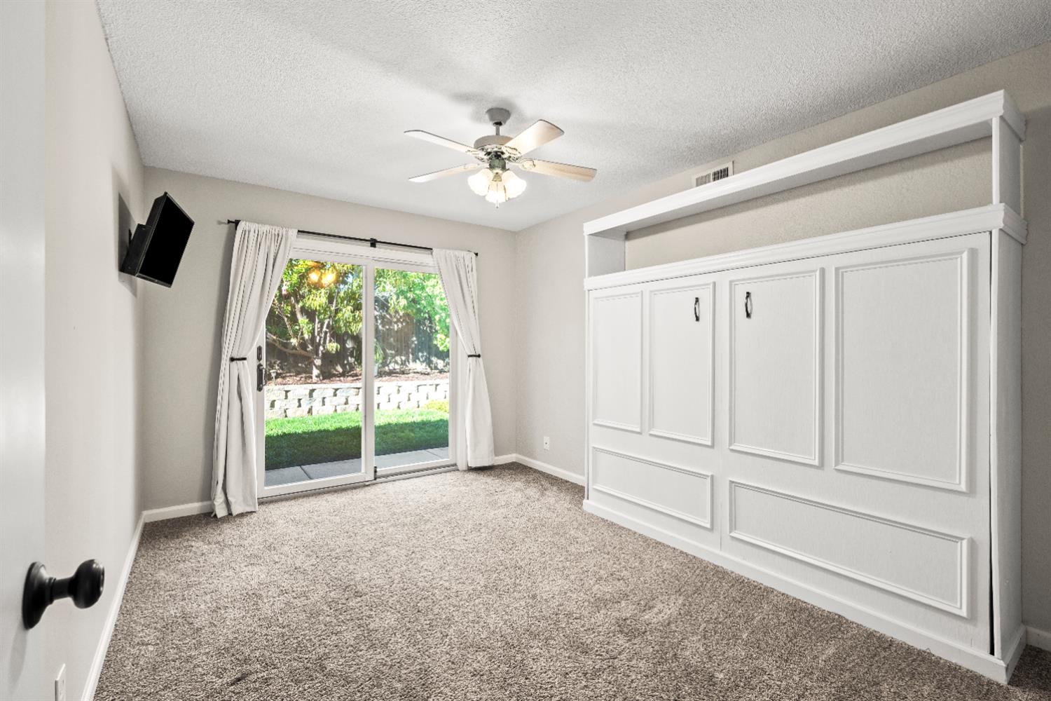 5021 Waterbury Way