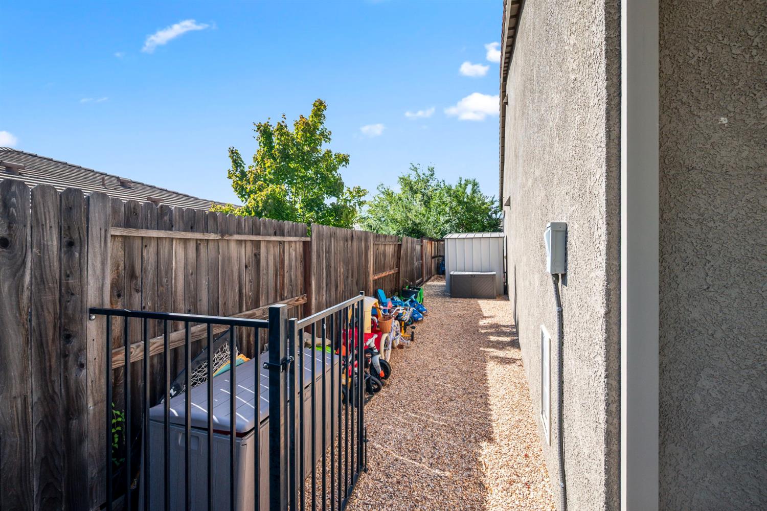 1873 Brandywood Way