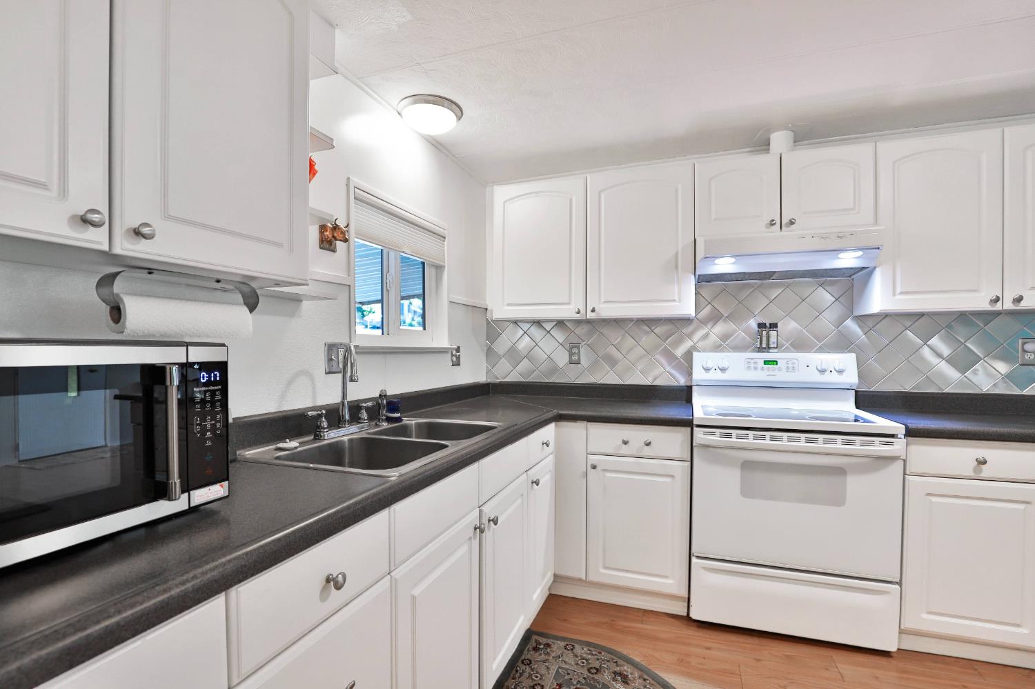 3550 China Garden Road 44