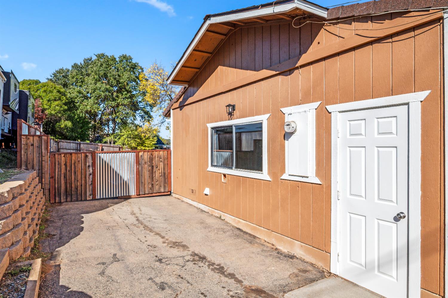 4818 Fall Street