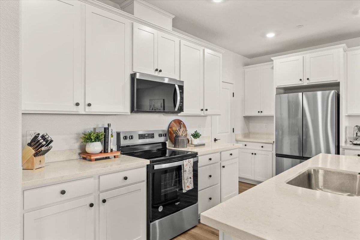 3193 Arbor View Drive