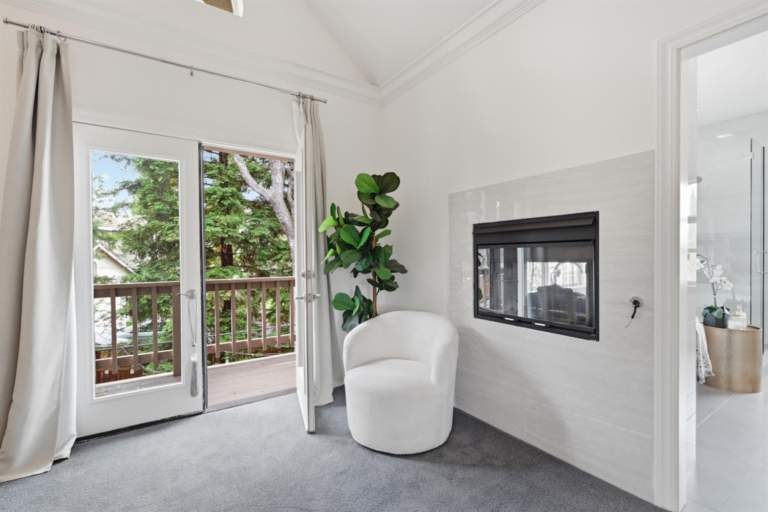 2201 Ellesworth Place