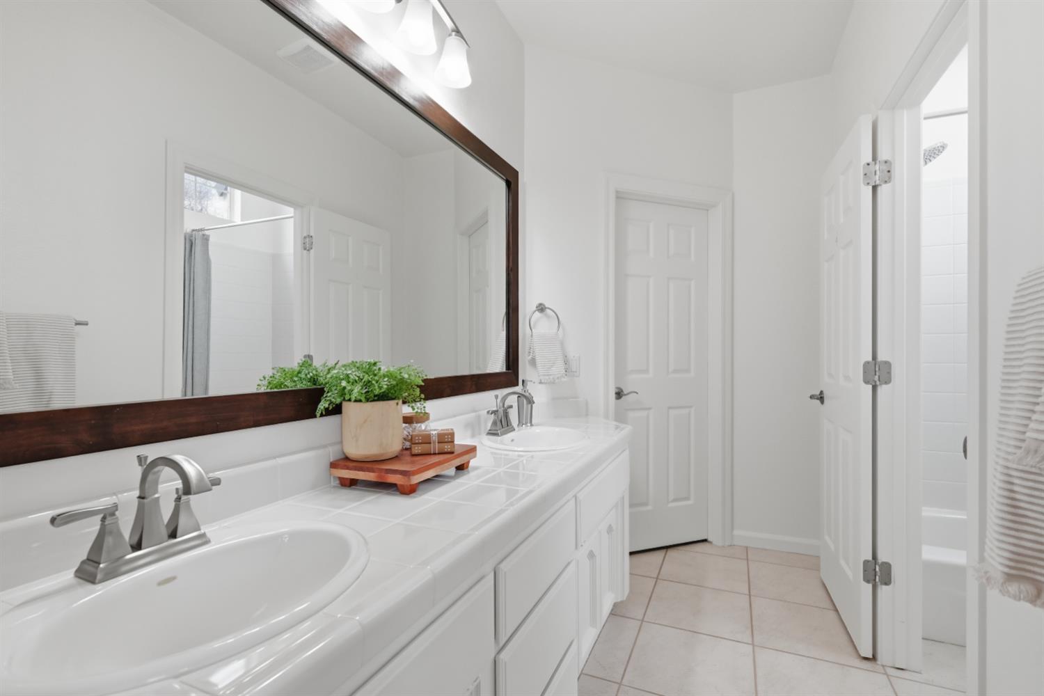 2201 Ellesworth Place