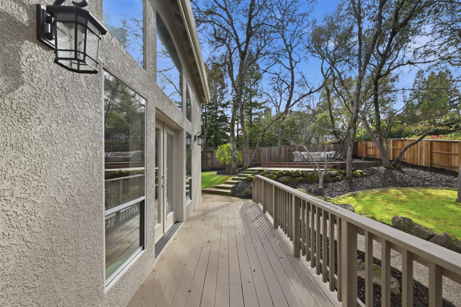 2201 Ellesworth Place