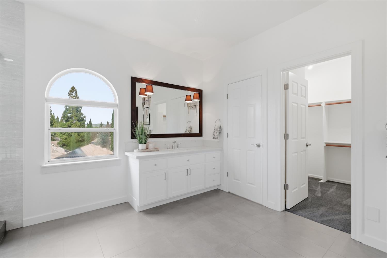 2201 Ellesworth Place