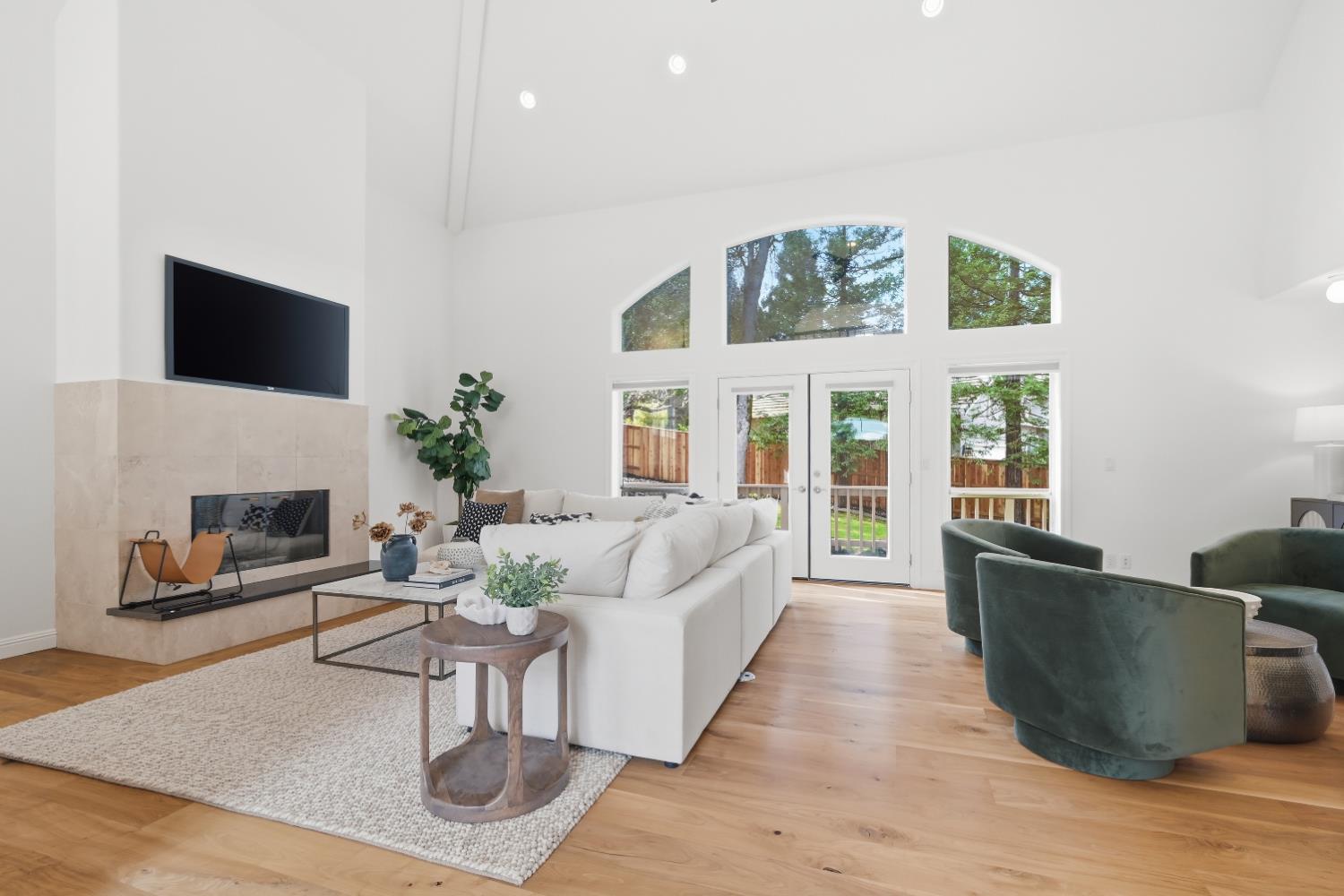 2201 Ellesworth Place