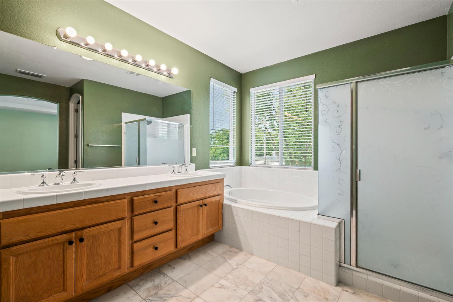 2764 Rogue River Circle