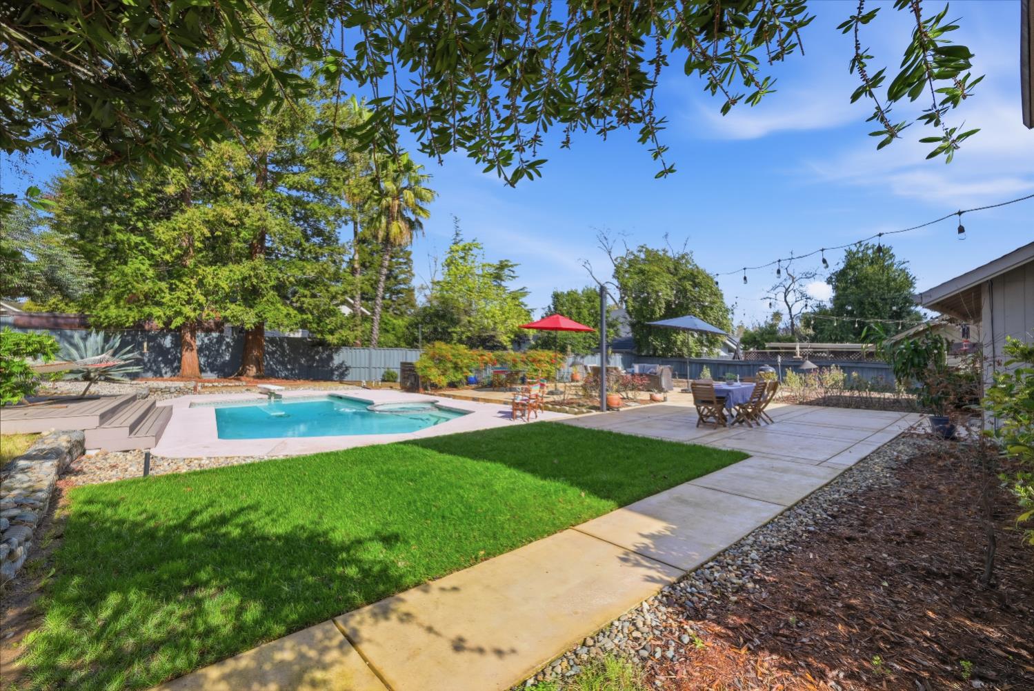 5375 Terrace Oak Circle