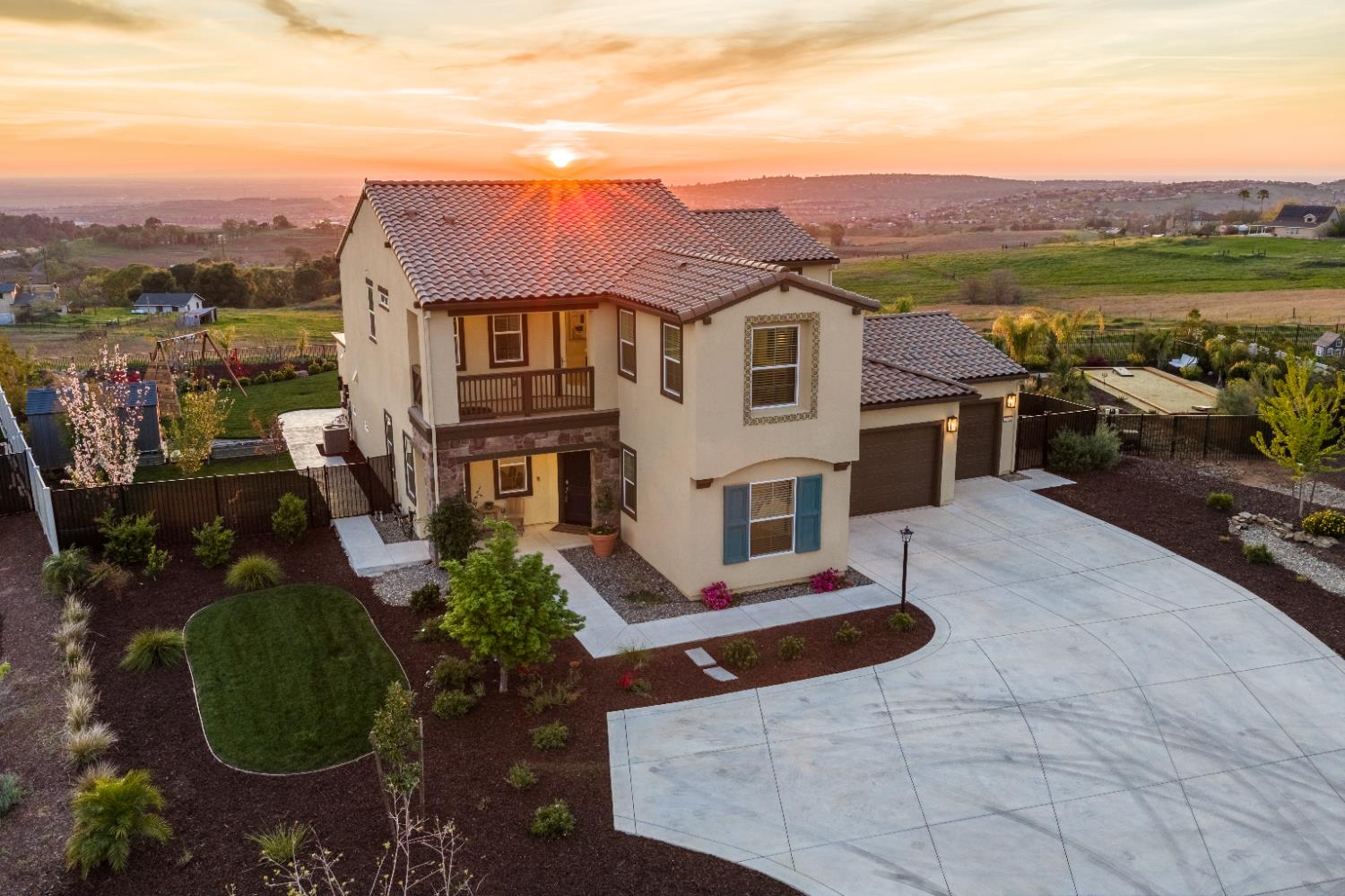 3004 Tierra De Dios Drive