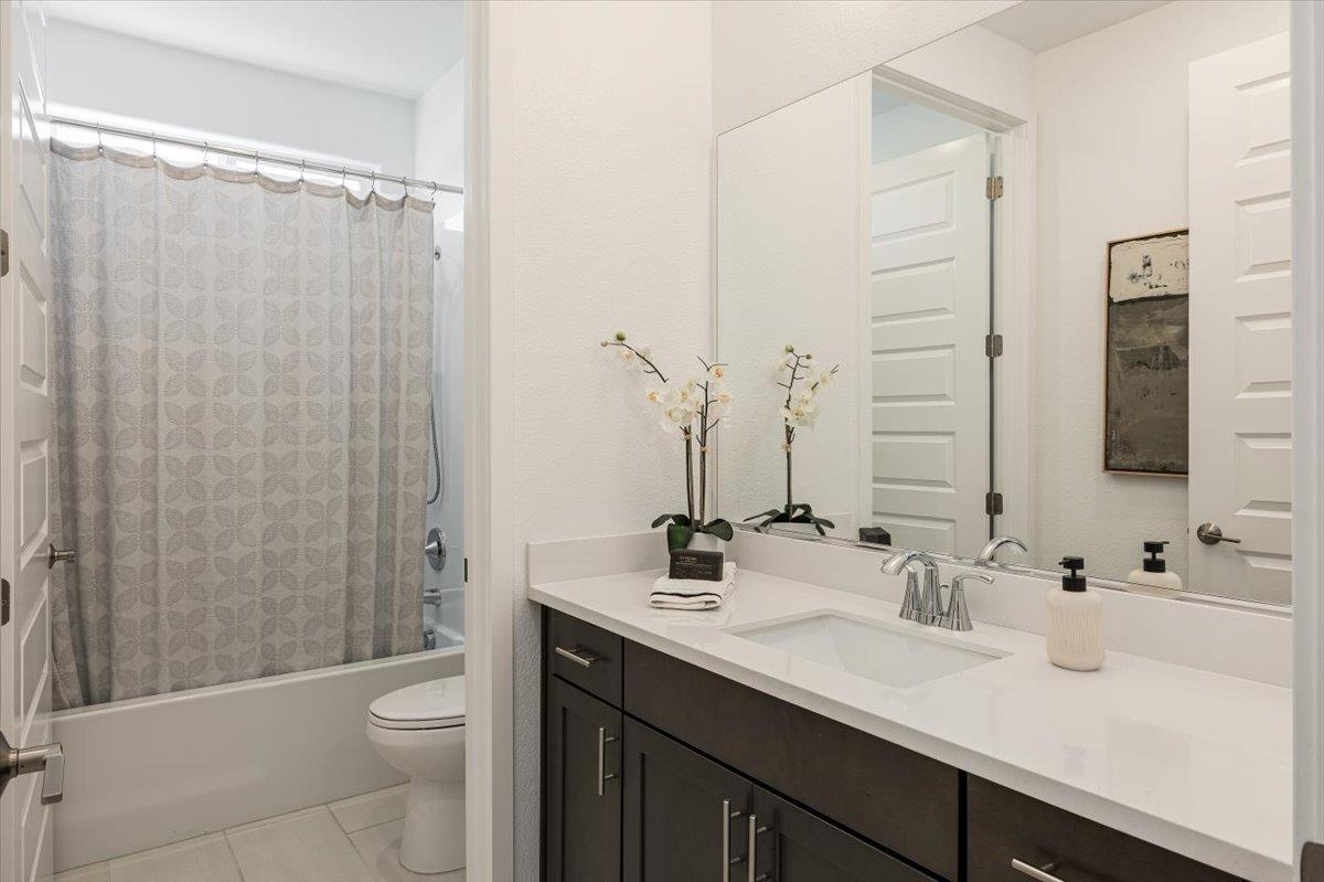 3004 Tierra De Dios Drive