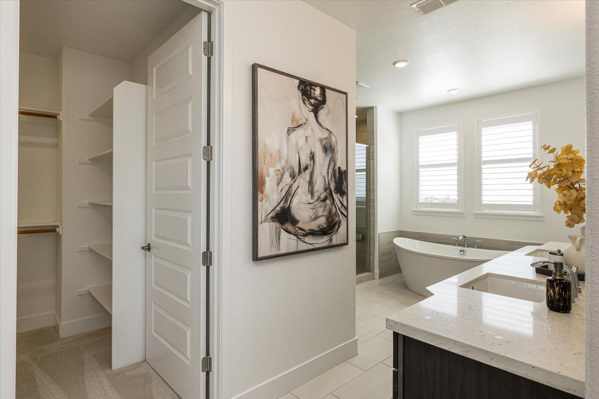 3004 Tierra De Dios Drive