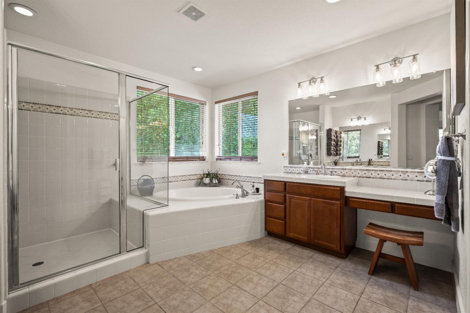 2100 Wyckford Boulevard