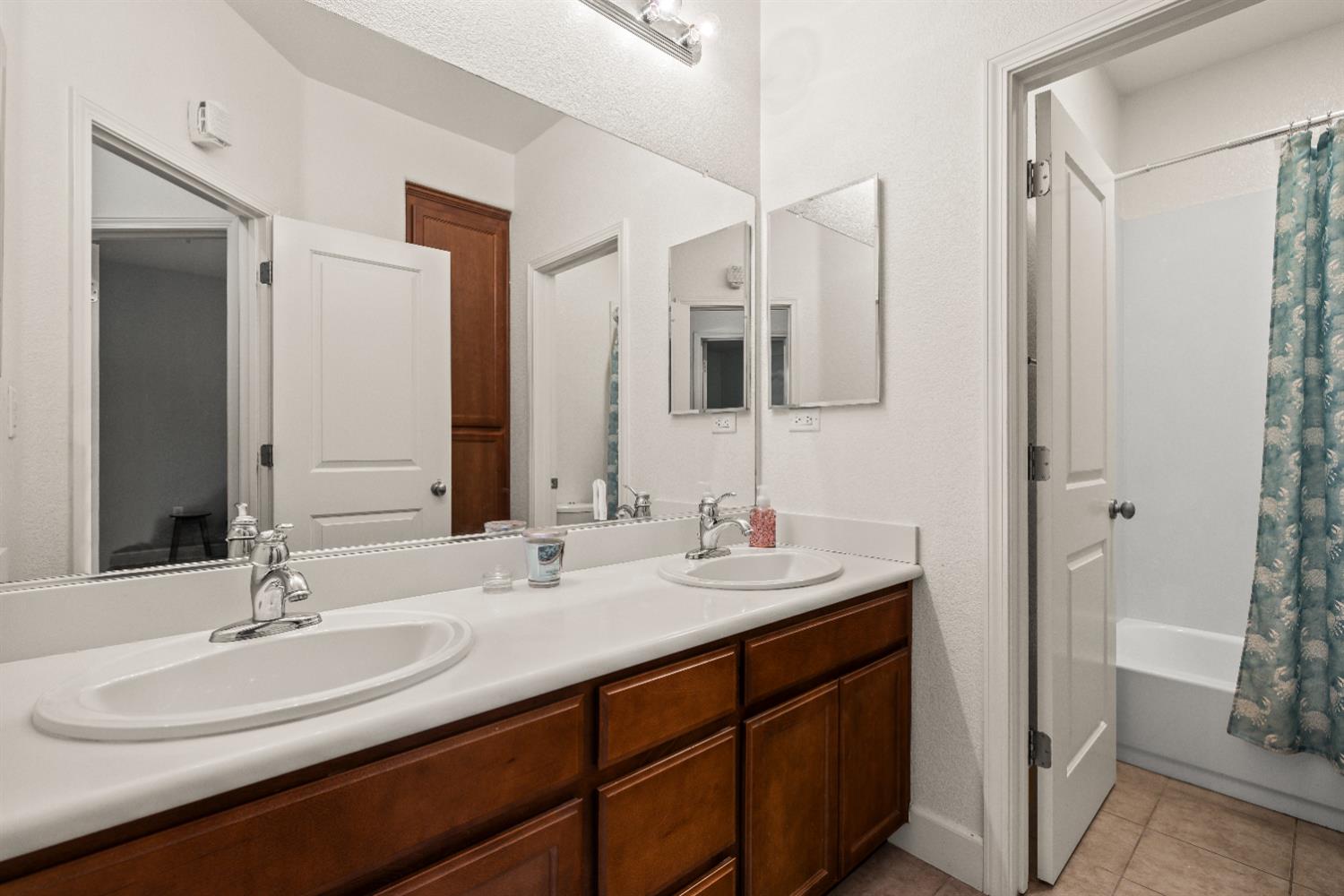 2100 Wyckford Boulevard