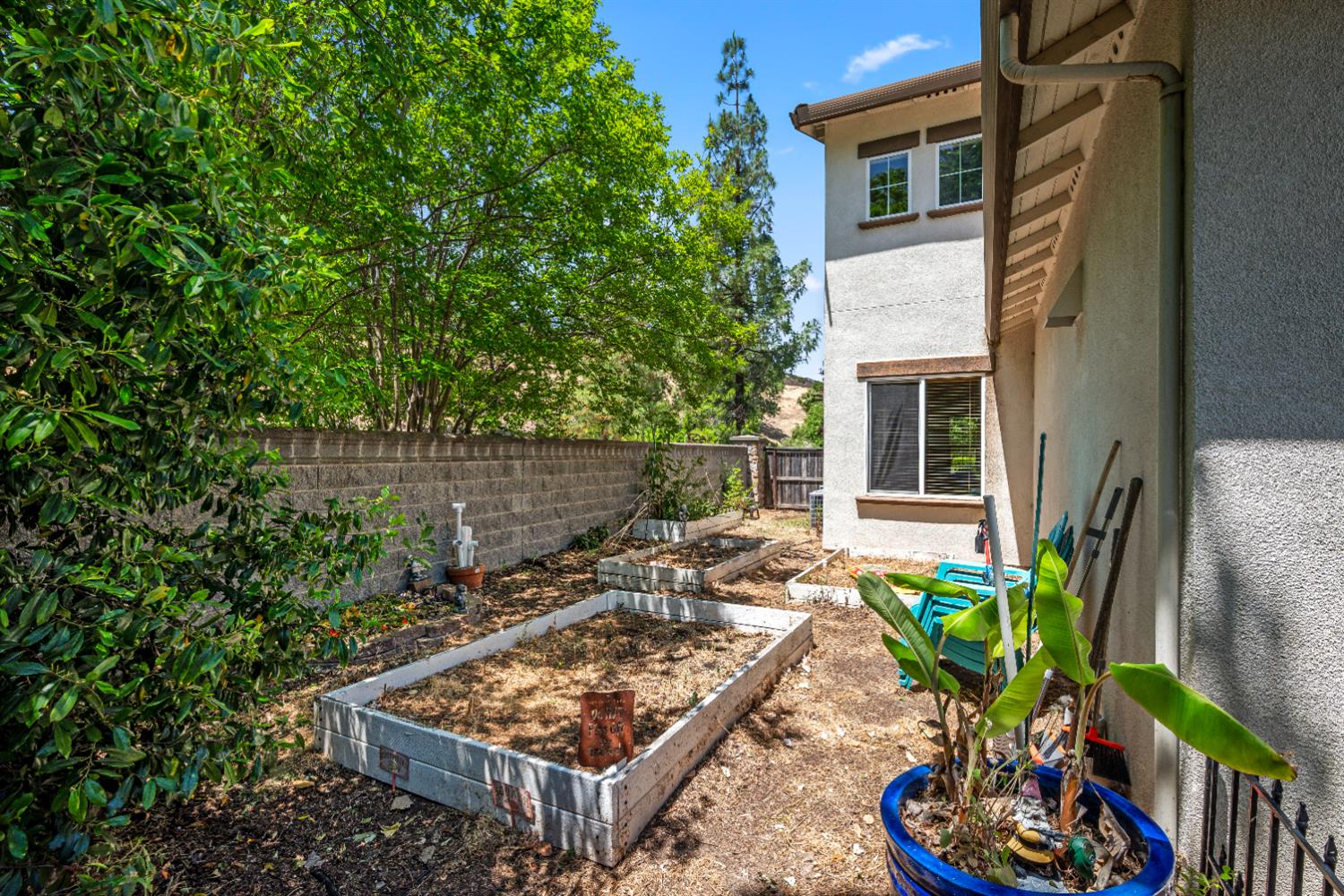 2100 Wyckford Boulevard