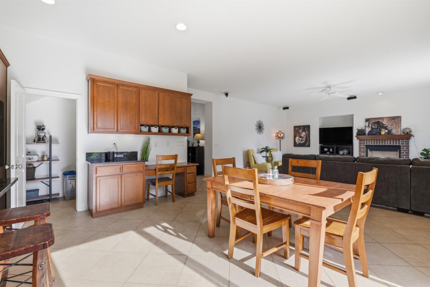 2100 Wyckford Boulevard