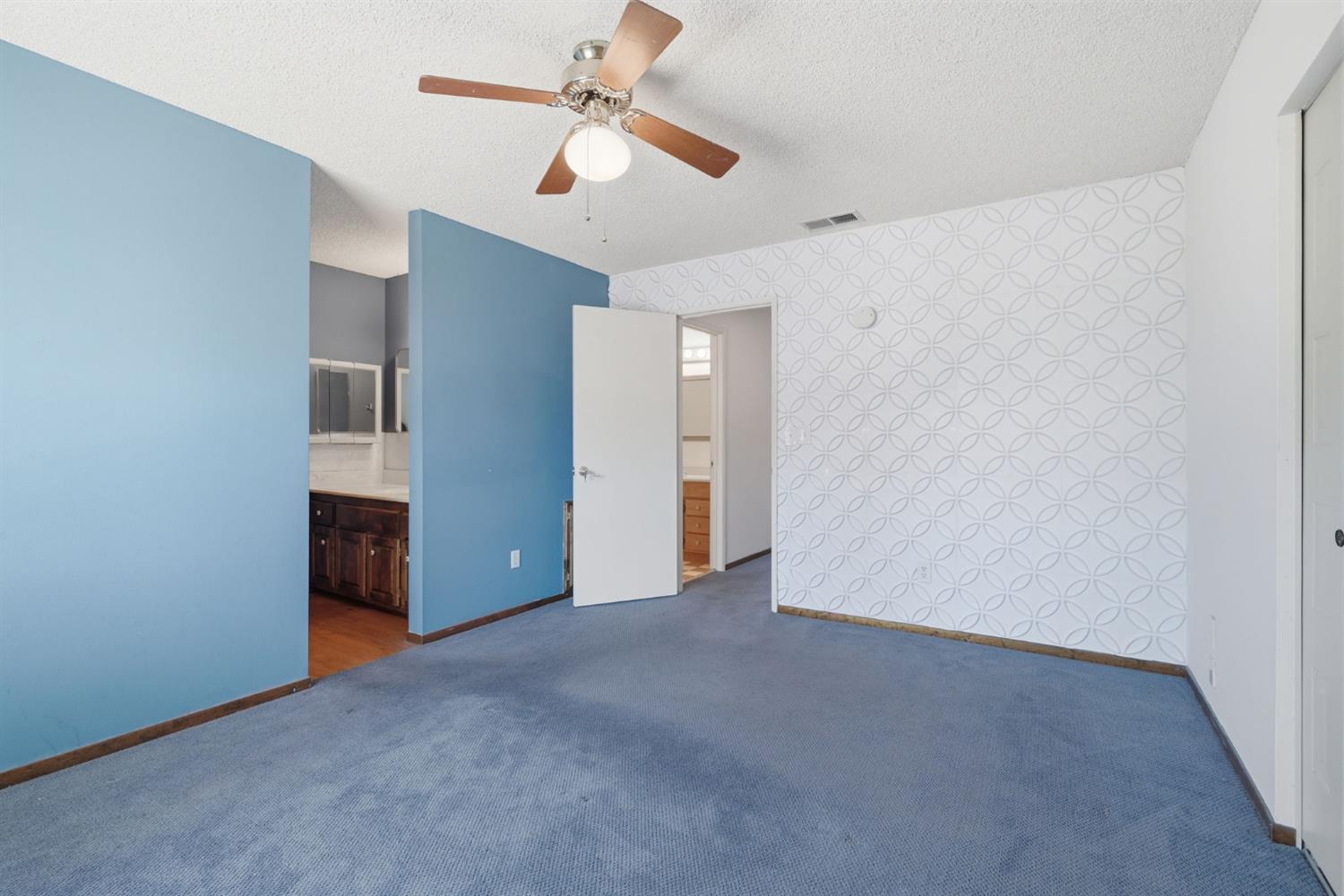 3923 Oak Villa Circle