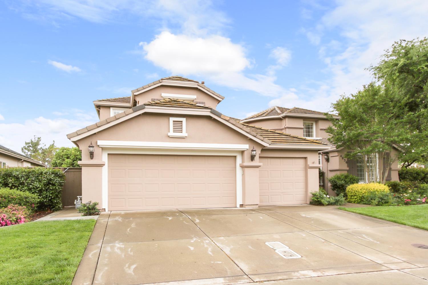 4836 Village Green Drive