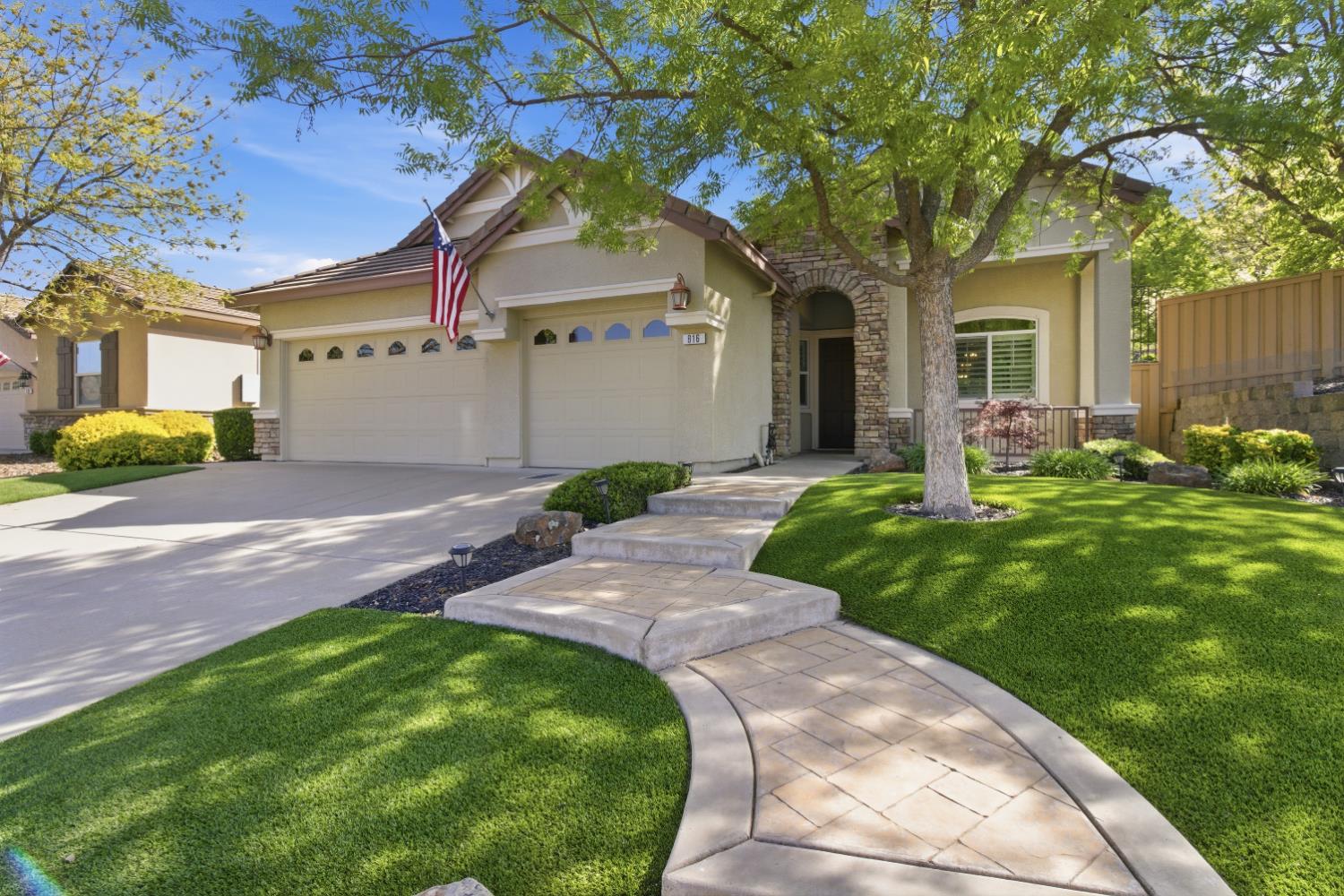 816 Hildebrand Circle