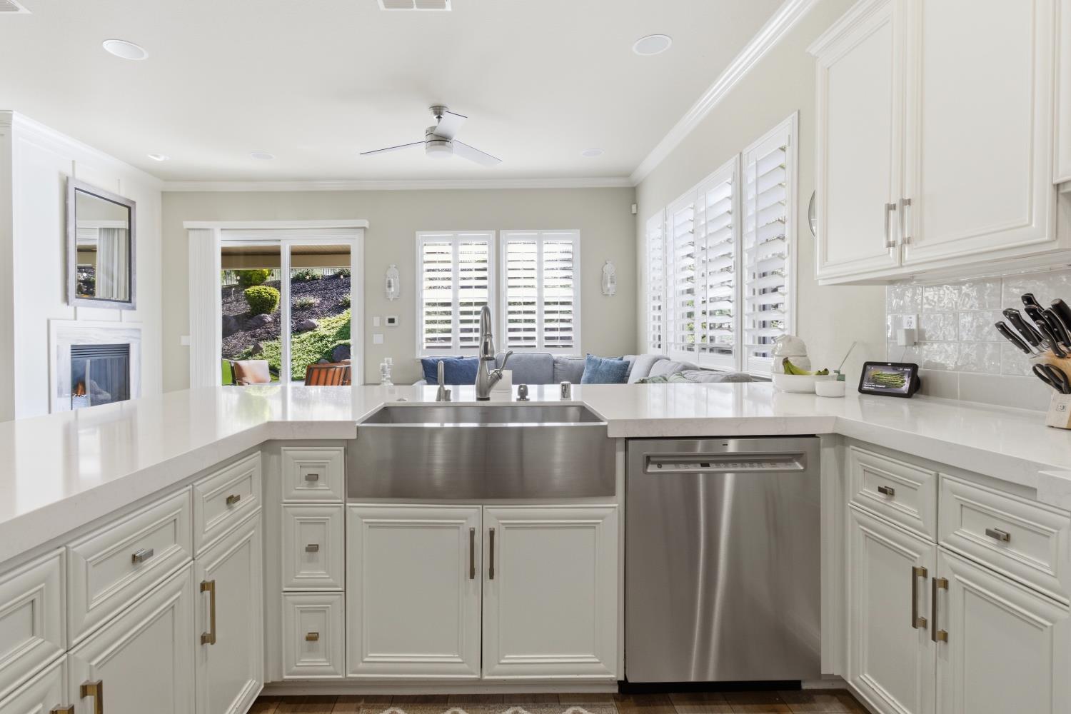 816 Hildebrand Circle