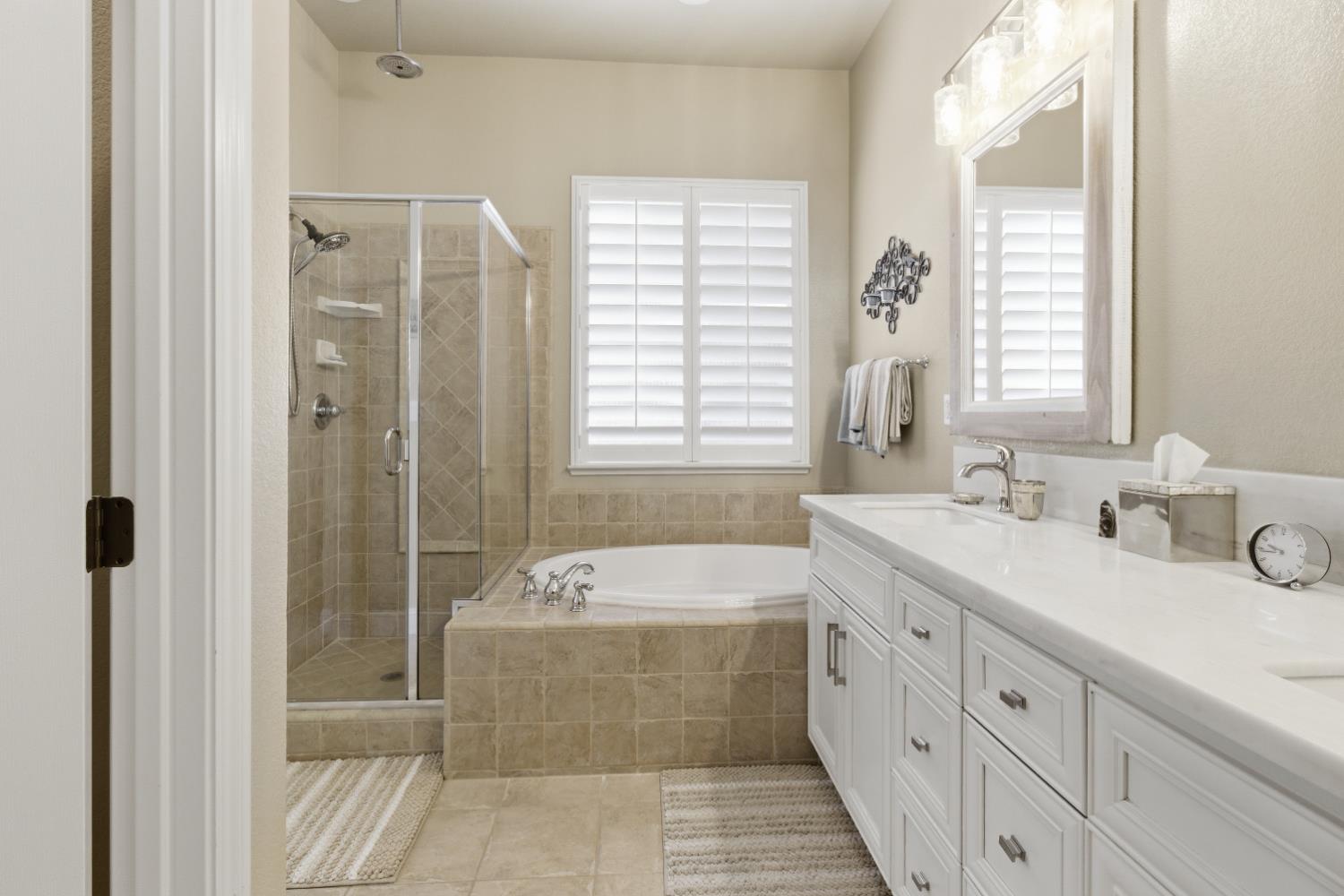 816 Hildebrand Circle