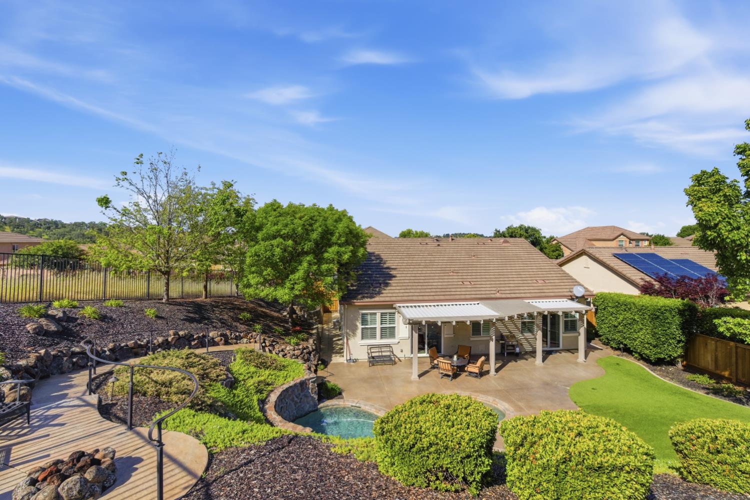 816 Hildebrand Circle